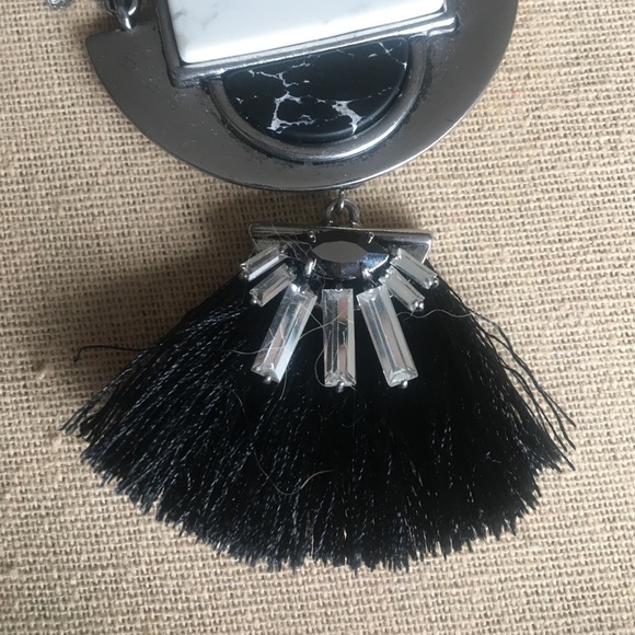 Necklace - Picture 2 of 2